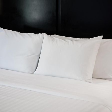 Garden Executive Hotel South Plainfield Bagian luar foto