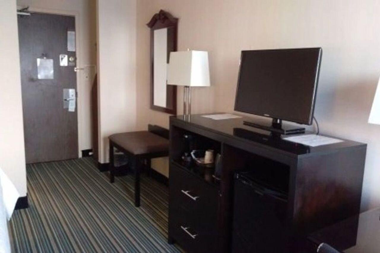 Garden Executive Hotel South Plainfield Bagian luar foto